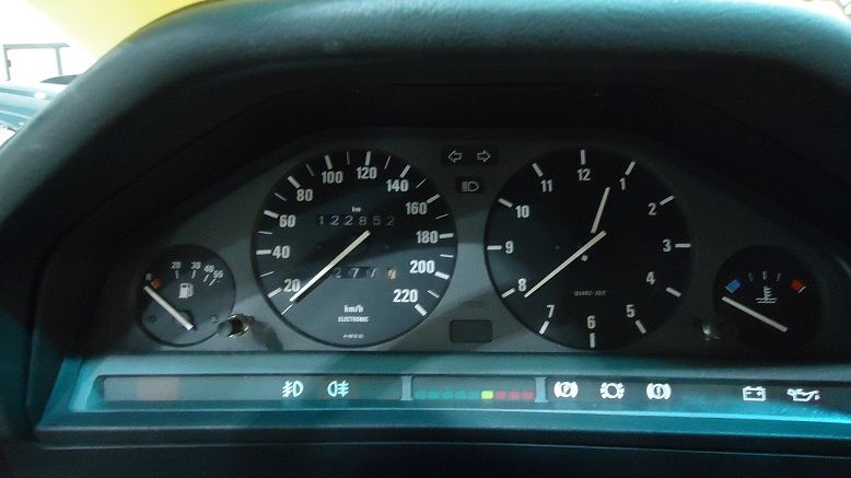 BMW 318 automaat - VERKOCHT