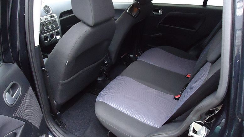 Ford fusion - hatchback