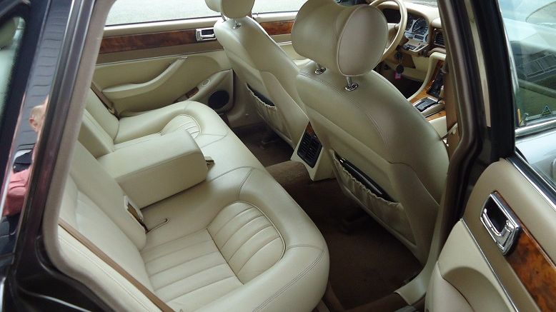 Jaguar XJ6 - X 300