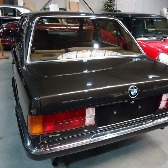 BMW 318 automaat - E30