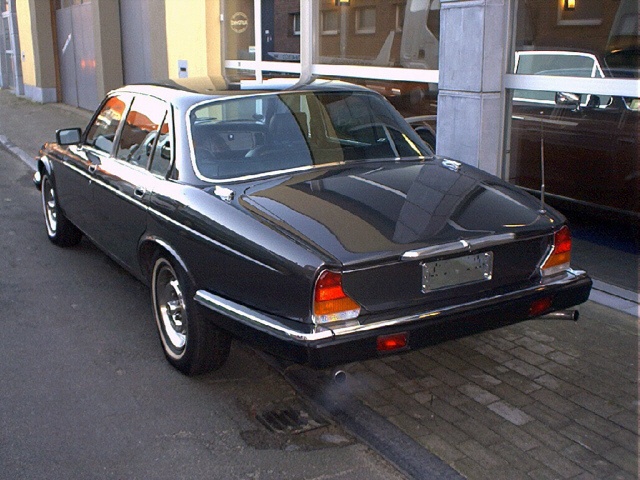 Jaguar XJ6
