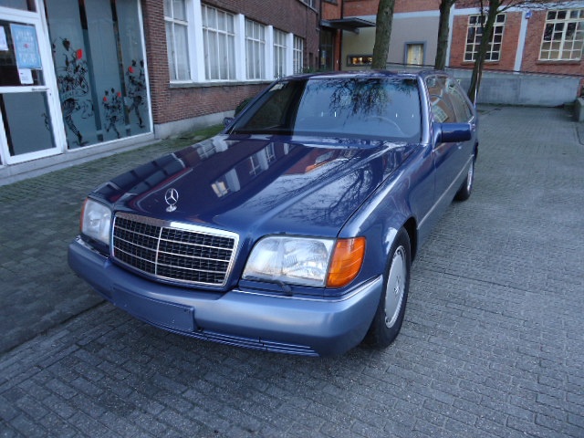 Mercedes-Benz 350 SEL